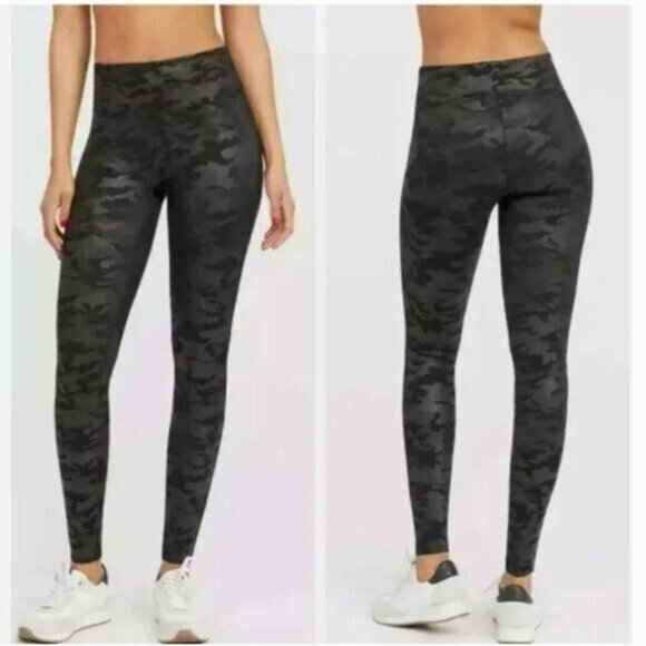 SPANX Faux Leather Camo Legging - M - Picture 1 of 7